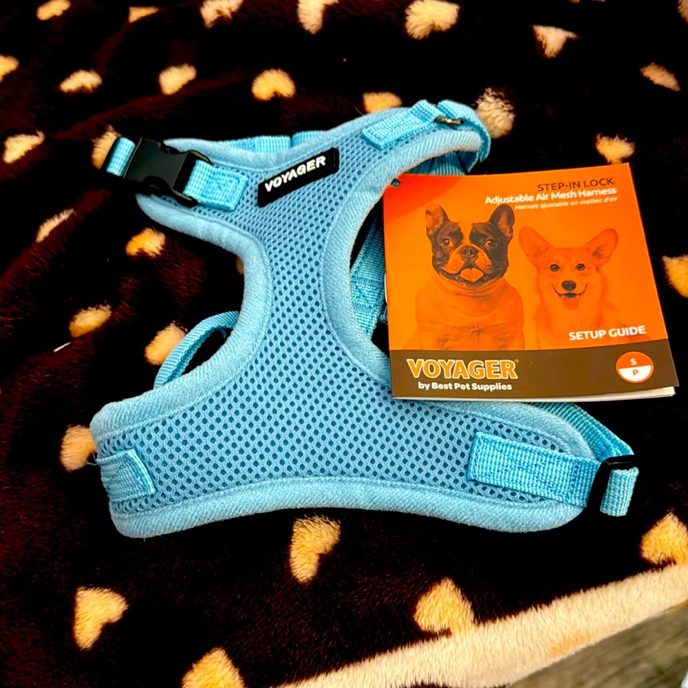 Small dog harness - new with tag